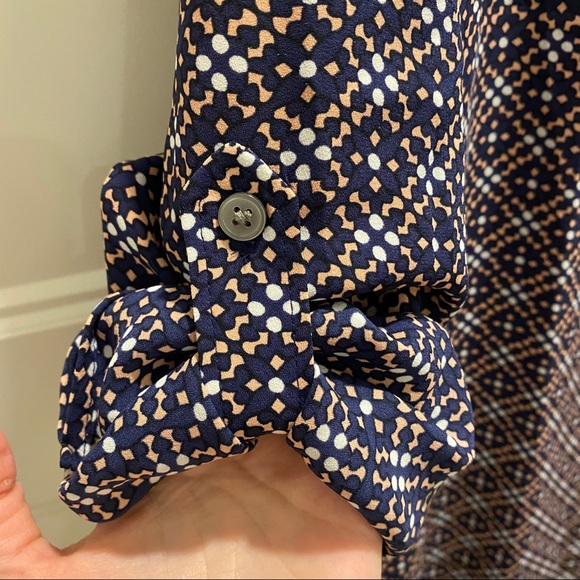 LOFT navy/pink/white geometric pattern top, size L - Picture 3 of 3